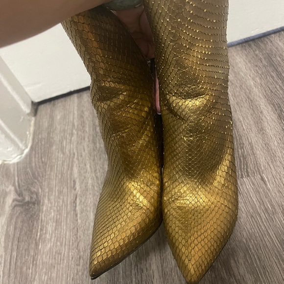 Louis Vuitton ankle boots - Picture 14 of 16